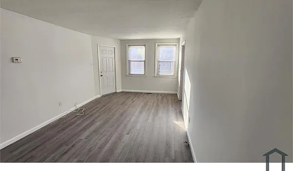 2 bed, $1,000 — Photo 3
