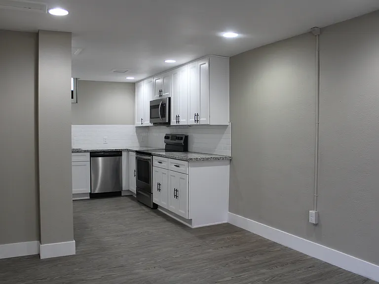 The White Apartments - Portland Oregon