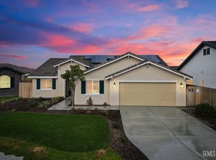 8920 Moonshine Flats Dr, Bakersfield, CA 93311