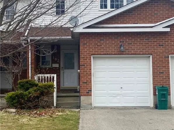 182 Kingswood Dr, Kitchener, ON N2E 1S9