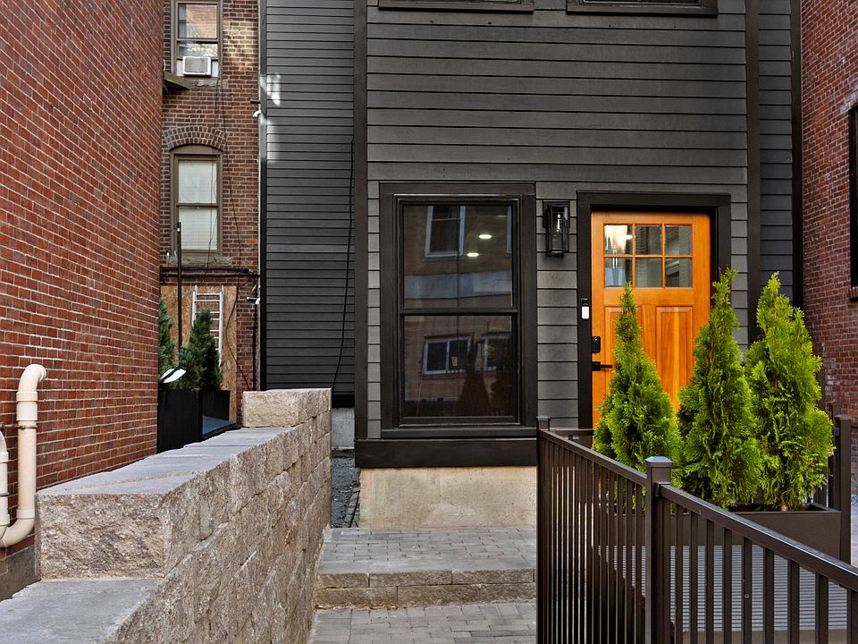 1st image of 188 Salem St #1
