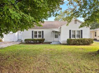 812 Preston Ln, Cahokia, IL