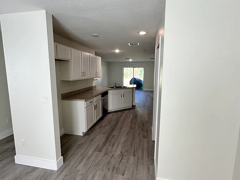 176 Pine Grove Dr — Photo 12