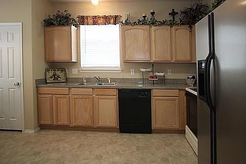 5th image of 1040 McKavett Dr