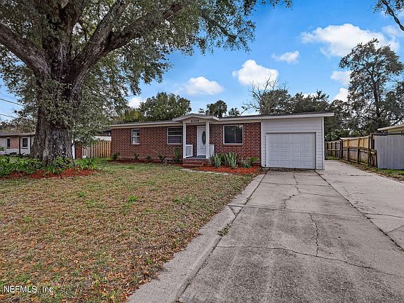 2nd image of 6304 PINE COVE Lane