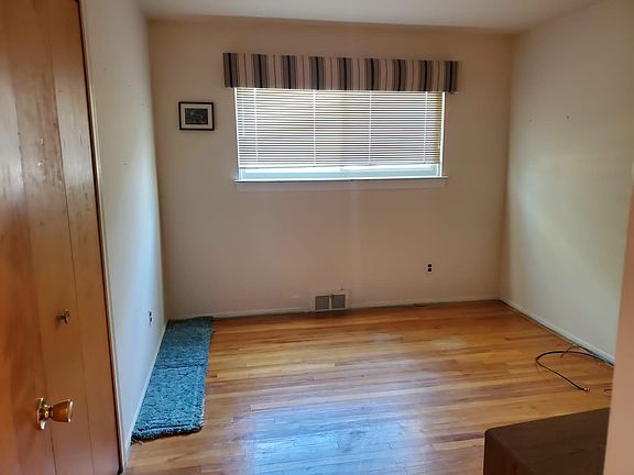 5th image of 35532 Lana Ln
