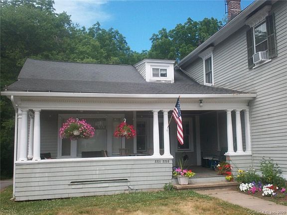 4th image of 2233 Main St #2