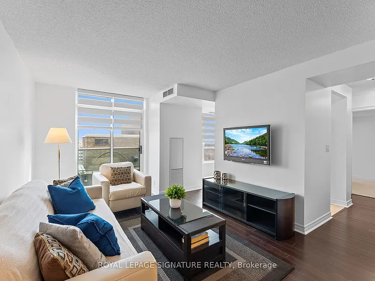 212 Eglinton Ave E #1411 — Photo 6