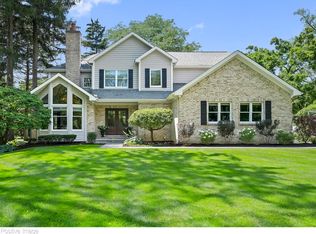 232 Woodstock Ave, Clarendon Hills, IL 60514