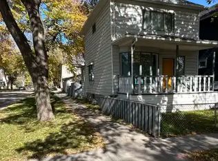 533 Rathgar Ave #1A, Winnipeg, MB R3L 1G2