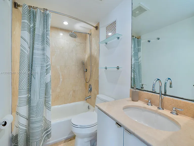 6917 Collins Ave #815 — Photo 18