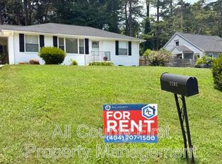 2101 Holly Hill Dr, Decatur, GA 30032