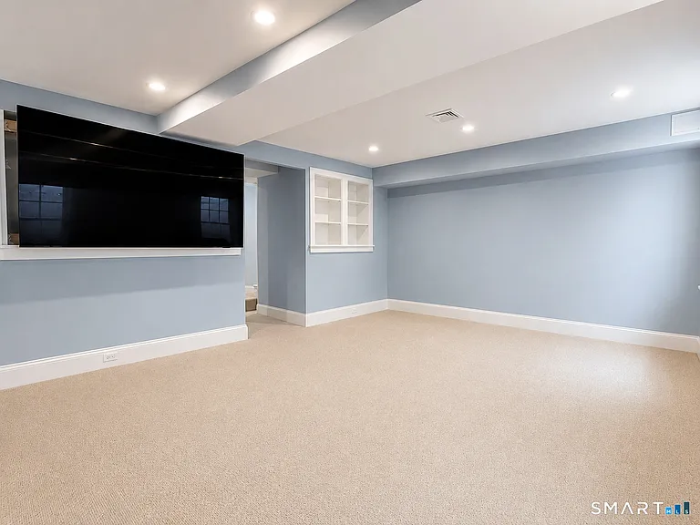 4 Raymond Pl — Photo 24