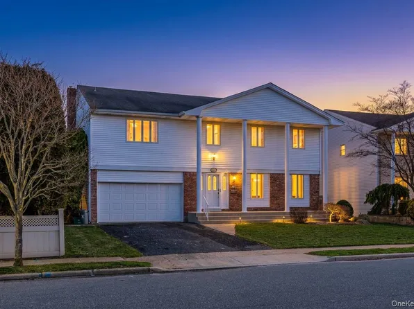 3146 Lee Place, Bellmore, NY 11710