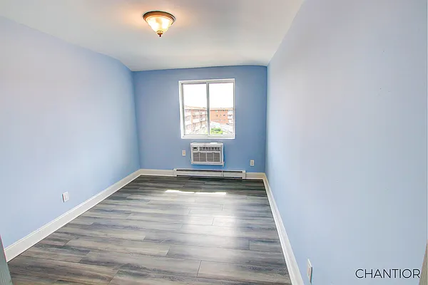 Sold by Chantior Real Estate LLC | media 31