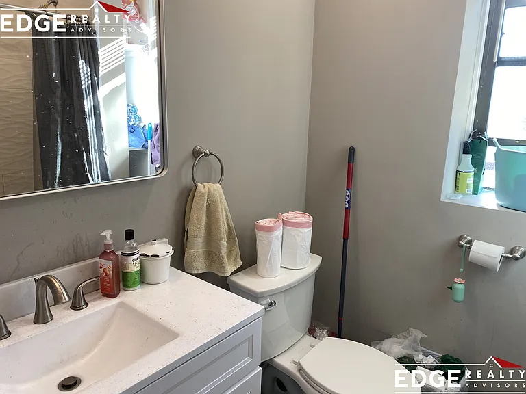 1914 Beacon St #2 — Photo 9