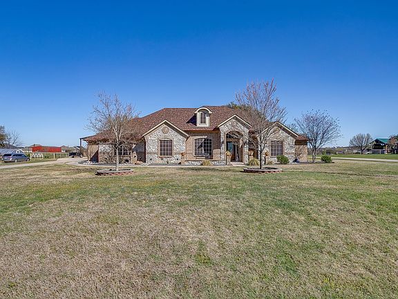 3rd image of 515 Morrow Rd