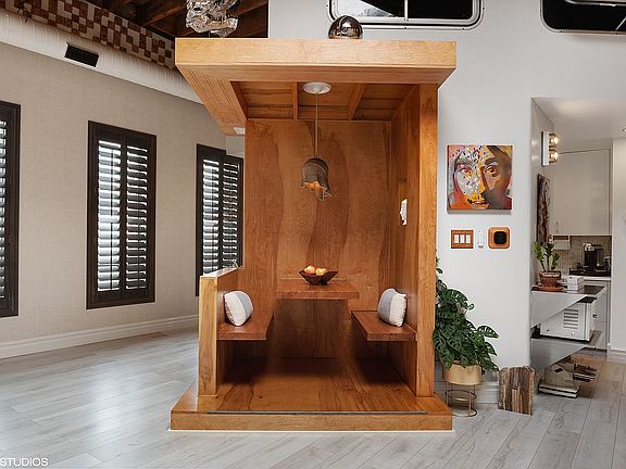 Breakfast Nook
