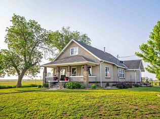 2059 Q Rd, Heartwell, NE 68945