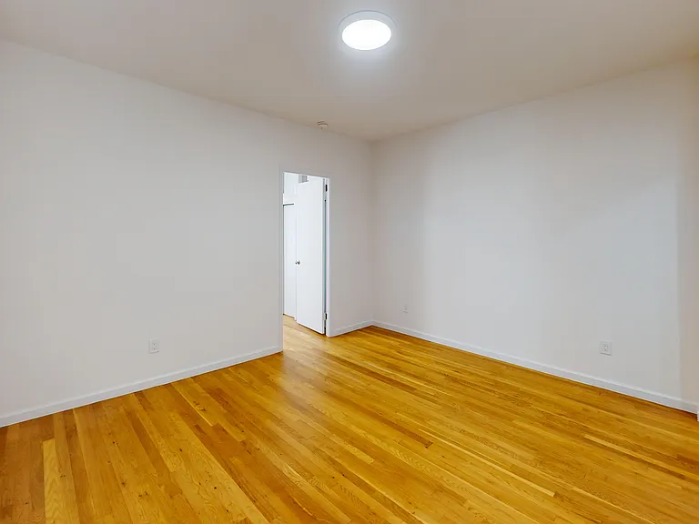 417 E 65th St #20 — Photo 5