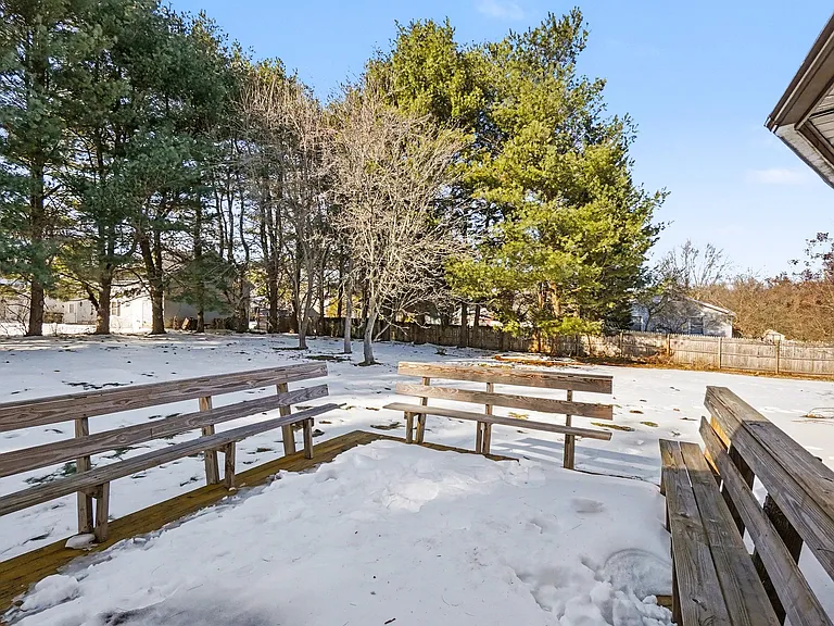 151 Fawn Dr — Photo 17