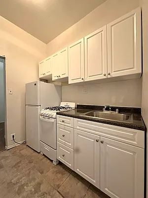 Rented by Corcoran | media 6