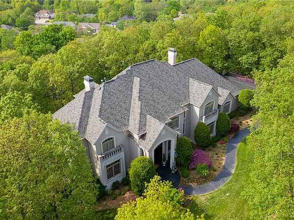 2nd image of 4137 N Bentwood Ln