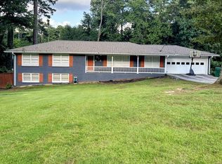 816 Valley Creek Dr, Stone Mountain, GA 30083