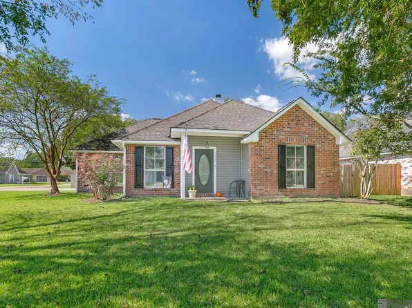 30575 E Trace Dr, Walker, LA 70785