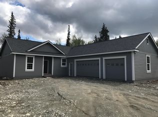 6480 N Farm Loop Rd, Palmer, AK 99645