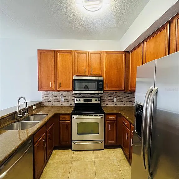 9096 Iron Oak Ave — Photo 6