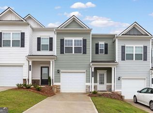105 Sawgrass Dr, Ball Ground, GA