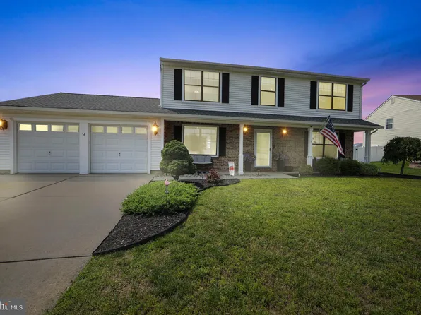 9 Red Oak Ct, Eastampton, NJ 08060