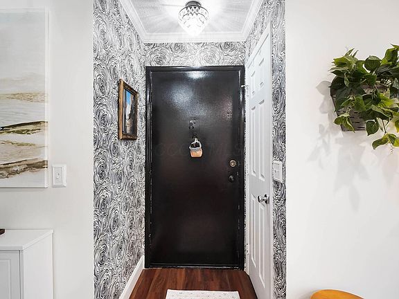 4th image of 1295 Lake Shore Dr #206-B