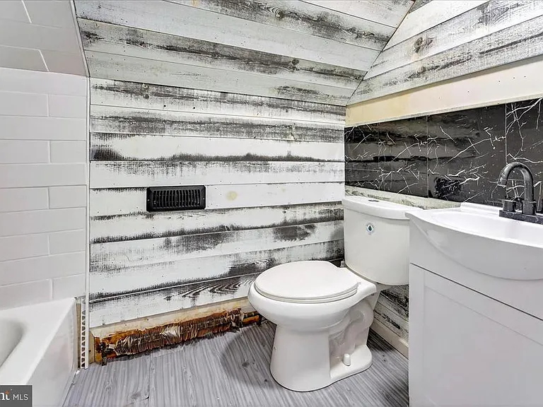 6 Sherwood Ln — Photo 11