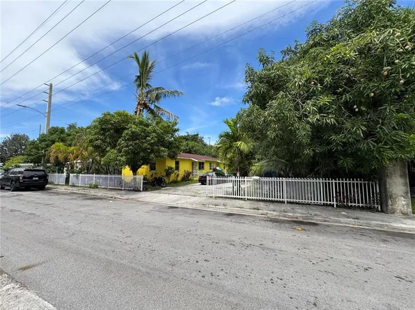 6951 NW 5th Ct, Miami, FL 33150