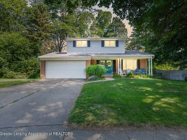 2709 Greenbriar Ave, Lansing, MI 48912
