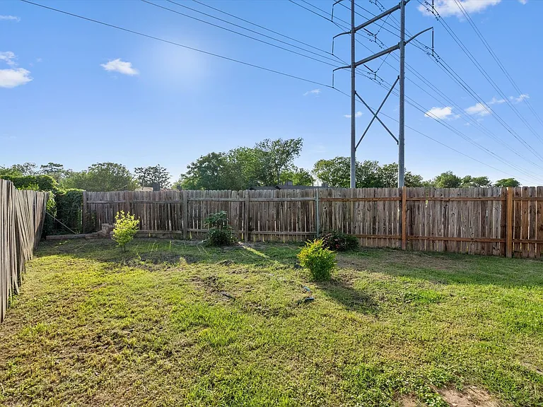 5700 Cherry Park — Photo 15