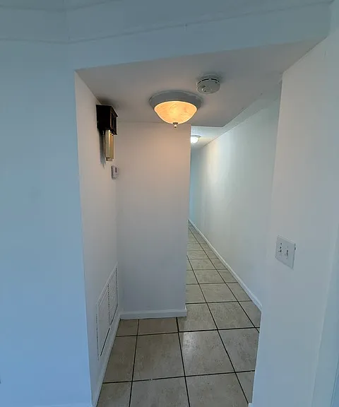 1020 N 18th Ct #201 — Photo 15