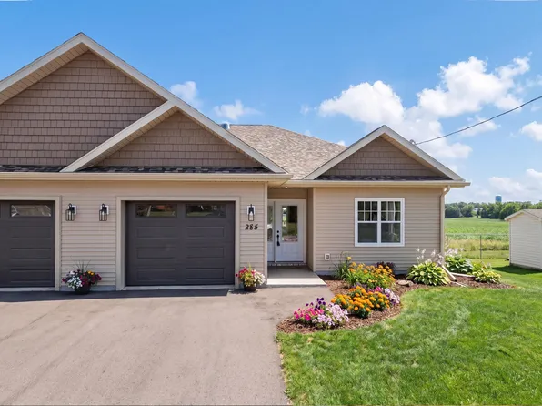 285 Greenwood Dr, Summerside, PE C1N 3Y1