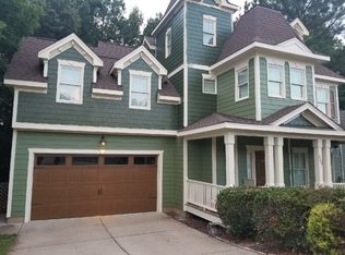 557 Lake Gaston Dr, Fuquay Varina, NC 27526