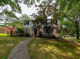 127 Oak Glen Dr, Oakmont, PA 15139