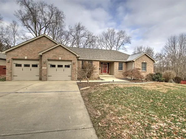 1450 Riedel Ave, Decatur, IL 62526