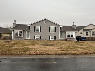 15544 Elm St, Basehor, KS 66007