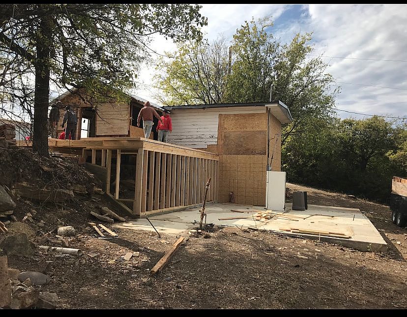 2nd image of 308 Trails End