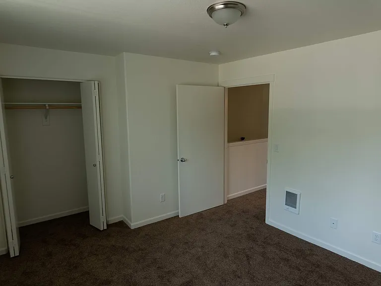 Lebanon City Townhomes — Photo 26