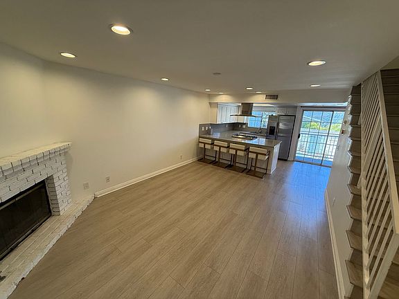 5th image of 2944 Fairmount Ave APT 3