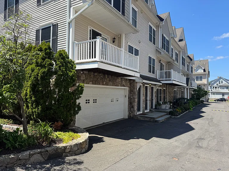 59 Liberty St #19 — Photo 1