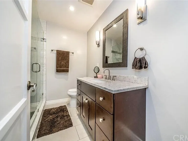 3847 S Redondo Blvd — Photo 17
