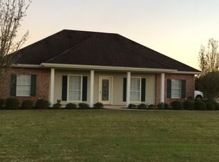 195 Bayou Crossing Dr, Raceland, LA 70394